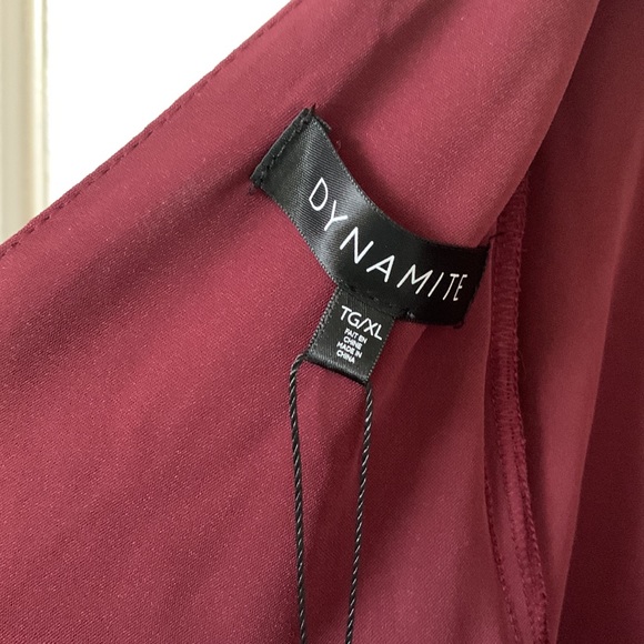 3/$15! NWT Dynamite Women’s Longsleeve Open Back Dress. Size XL - Picture 3 of 5